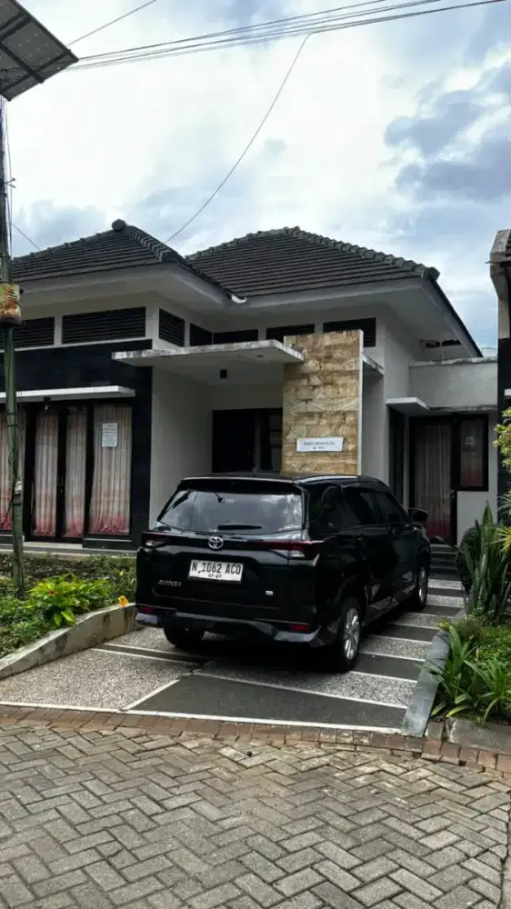 Jual Villa Di Kota Batu. Lokasi Strategis dekat Jatim Park
