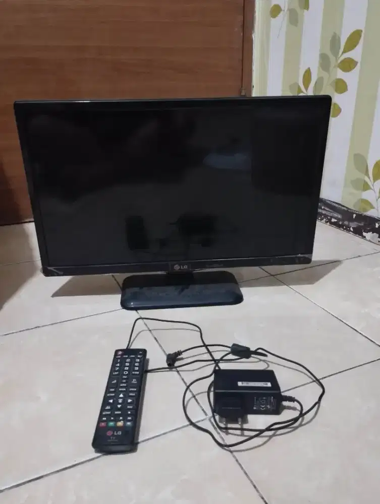 Dijual TV LG 22 Inc Kondisi Bagus