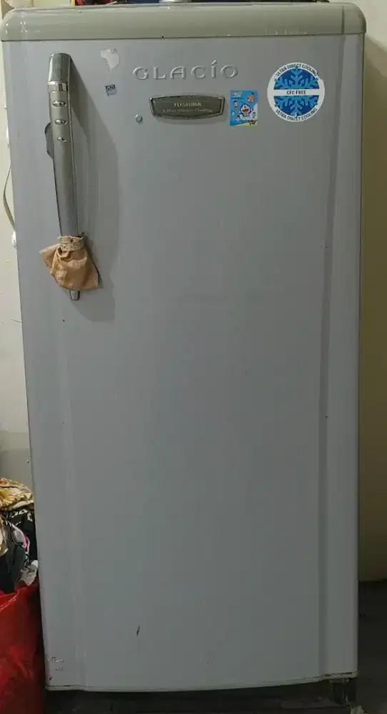 Kulkas Toshiba glacio