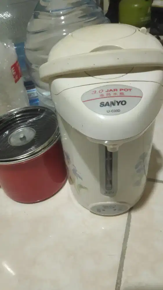 Thermos listrik air panas sanyo
