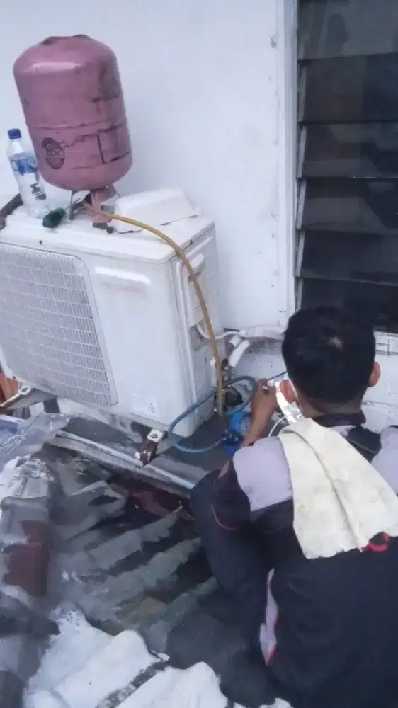 Service AC kulkas mesin cuci pompa air bergaransi