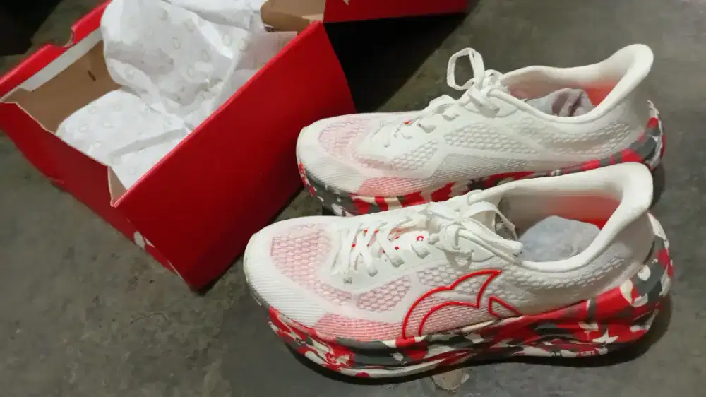 sepatu running ortuseight