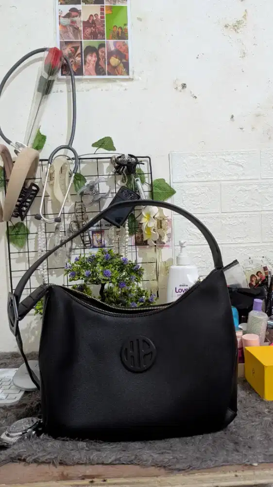 Hush puppies seken tapi baru