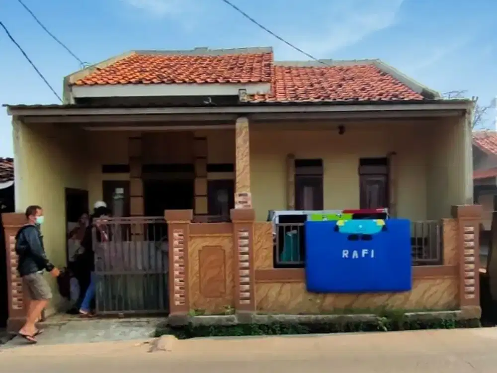 Dijual Rumah Pinggir Jalan Lokasi Strategis Bebas Banjir