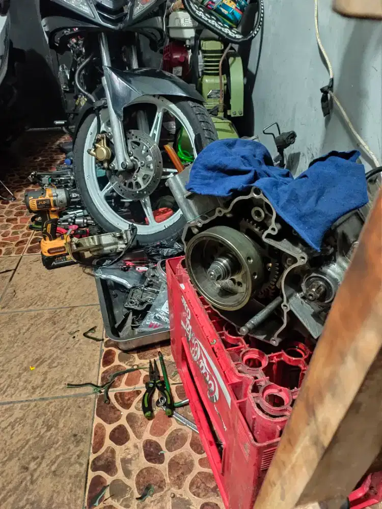 Jasa service motor ringan dan berat