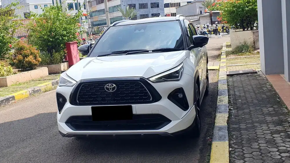 Km 6 ribuan toyota yaris cross gr hybrid cvt tss 2025 putih