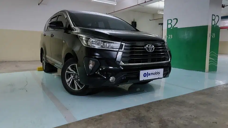 DP MURAH Toyota Kijang Innova 2.0 G Bensin-AT 2022 Hitam C8RXB