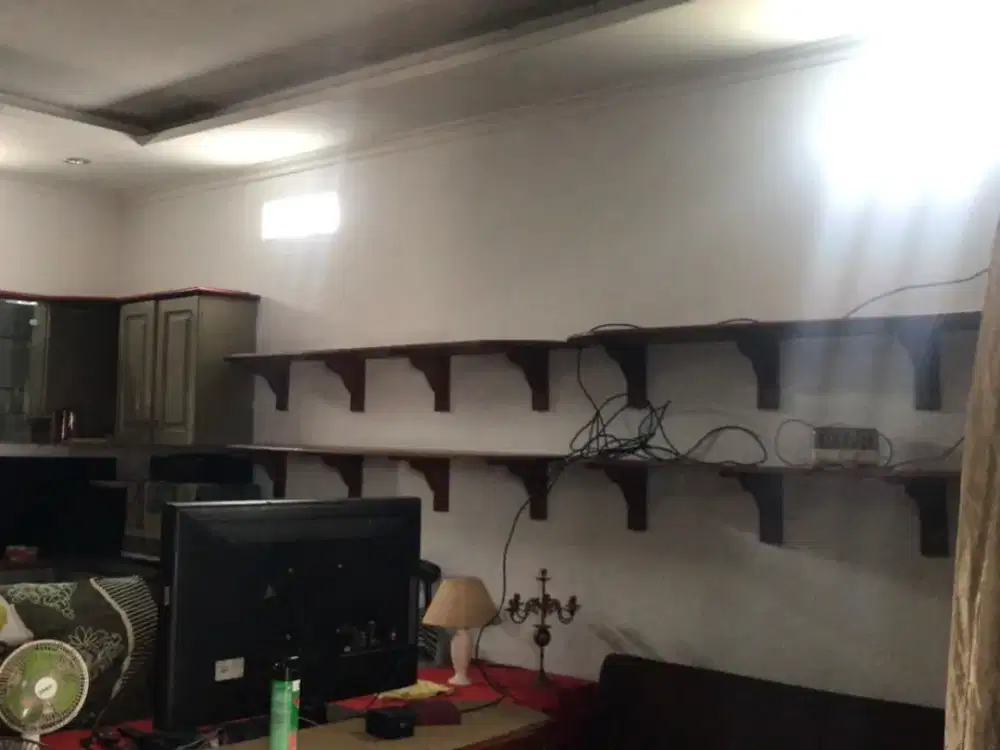 Ruko Luas di Kopo, Cocok Untuk Usaha Ramai!