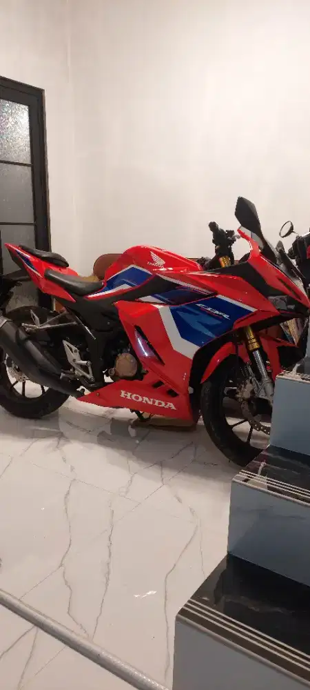 Honda cbr 150 plag g km 9 ribu ory