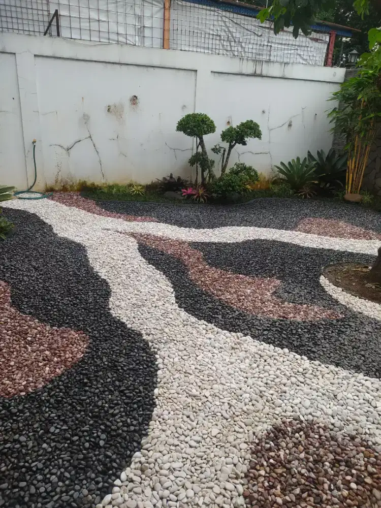 Pembuatan taman kering