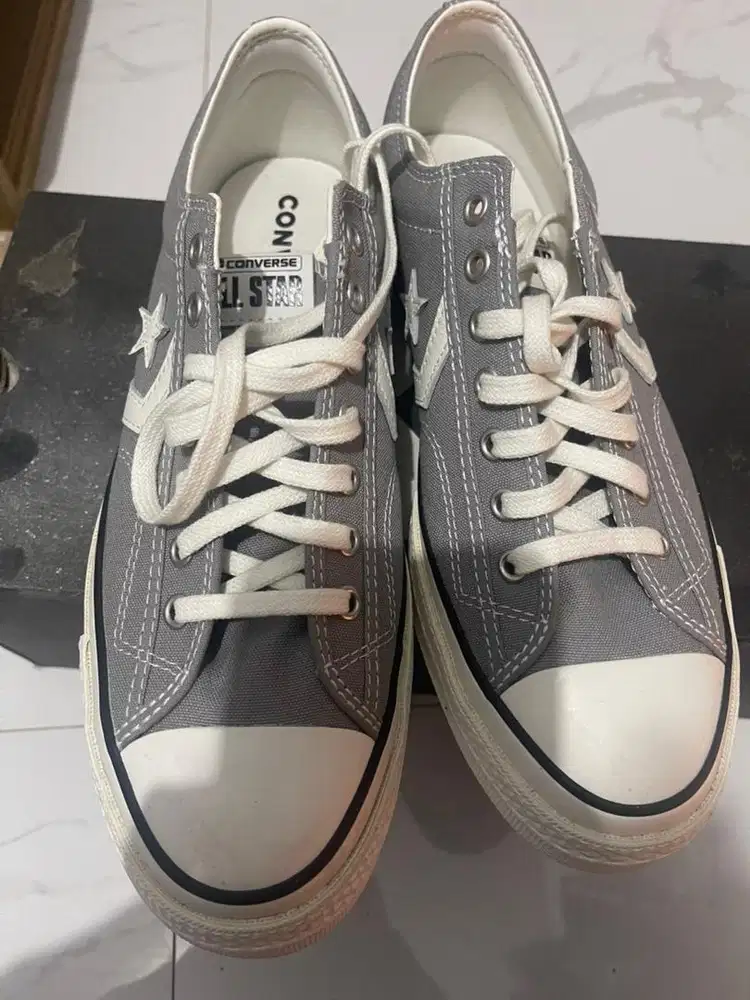 Dijual sepatu converse