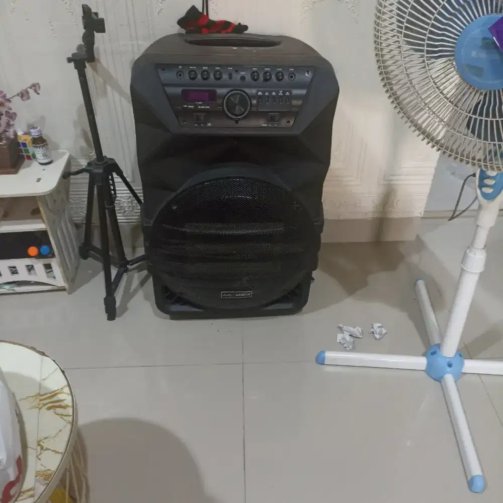 Lodspeaker advance K1512