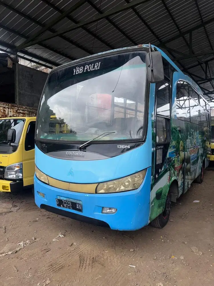 KM 60 RB BUS COLT DIESEL CANTER FE 84 HDL 136 PS EX KARYAWAN