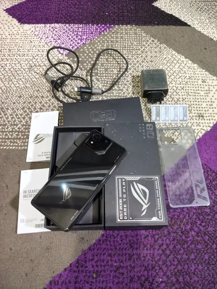Rog phone 8 12/256