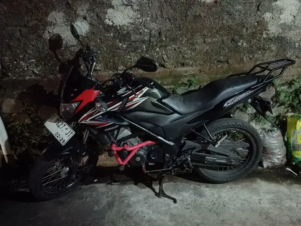 Cb 150R tahun 2013 bagus