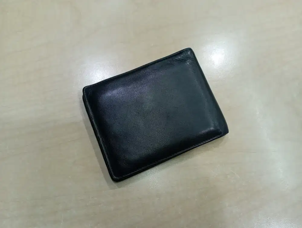 Dompet kulit layak pakai