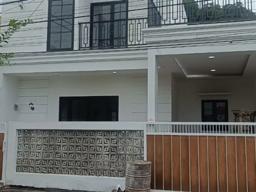 RUMAH BARU 2 LANTAI DI SIDAKARYA DENPASAR