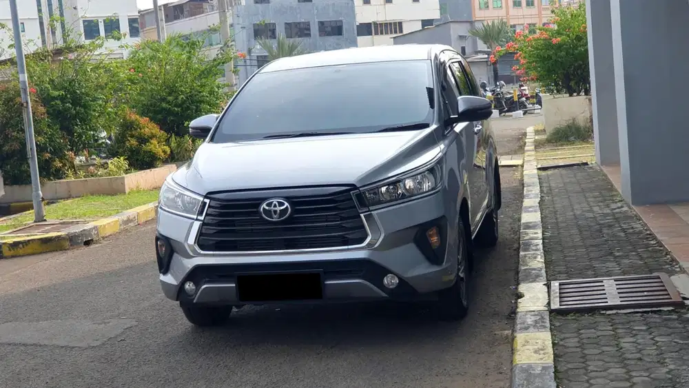 Km 6 rb toyota kijang innova g diesel 2025 silver matic