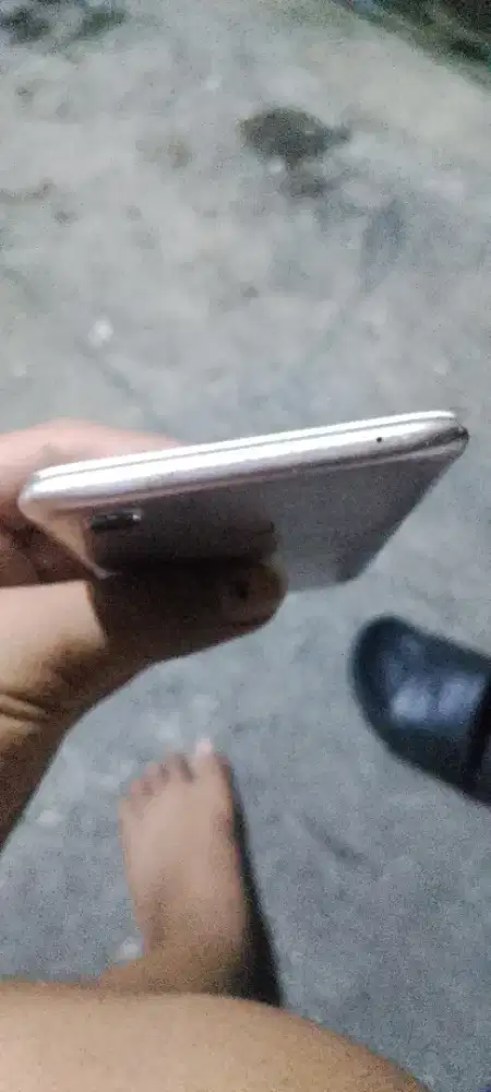 hp oppo F5 bekas masih hidup Rp300.000 nego tipis