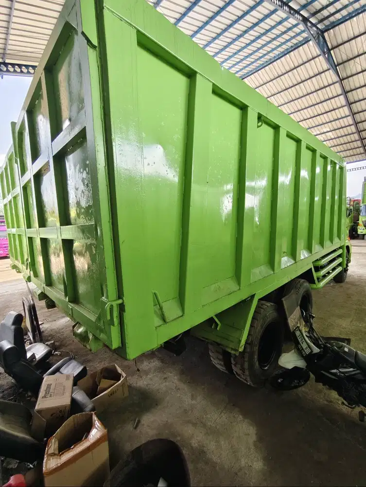 Jual santai Hino 2016 /2011