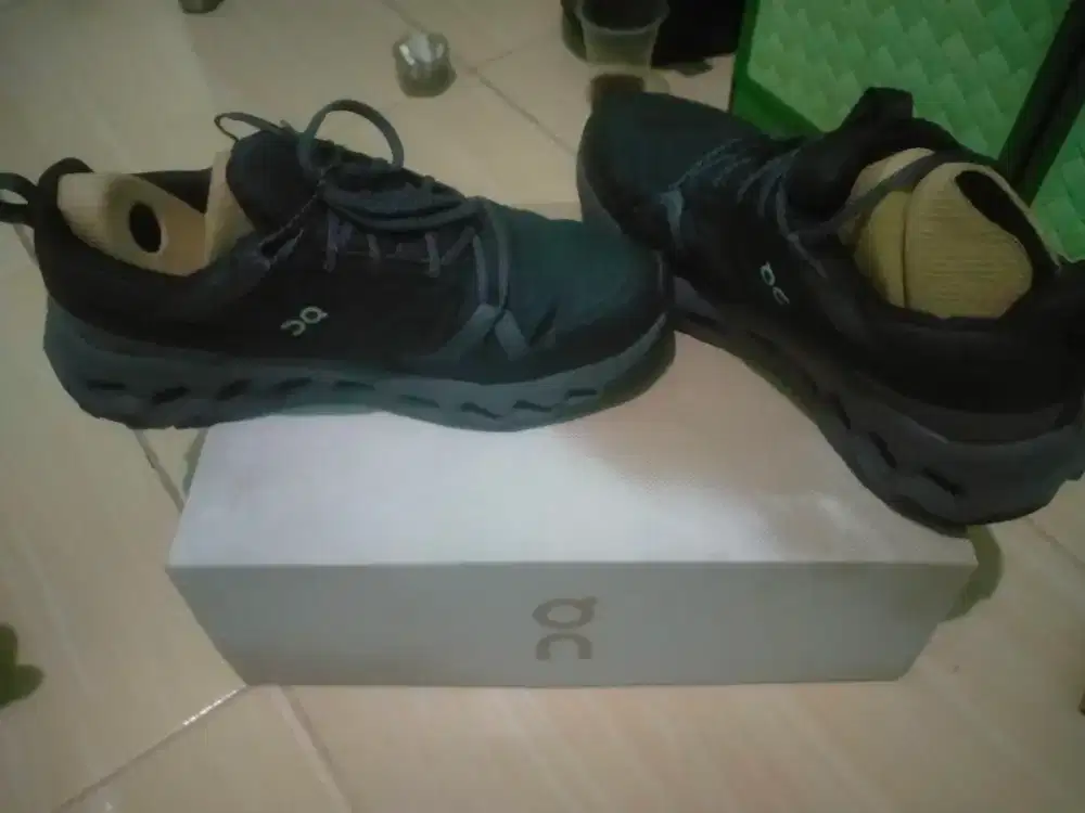 Sepatu cloud horizon waterproof ukuran 42,5
