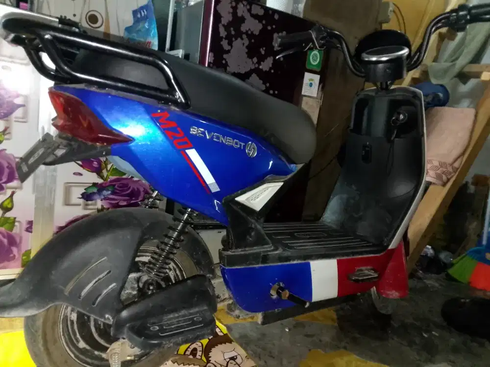 Sepeda listrik sevenbot M20