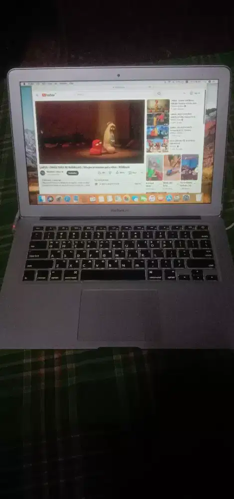 MacBook air 2011