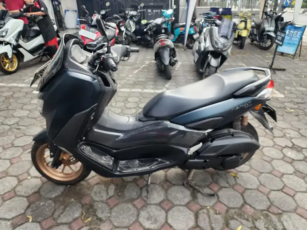 Jual yamaha nmax 2023 mulus low odo
