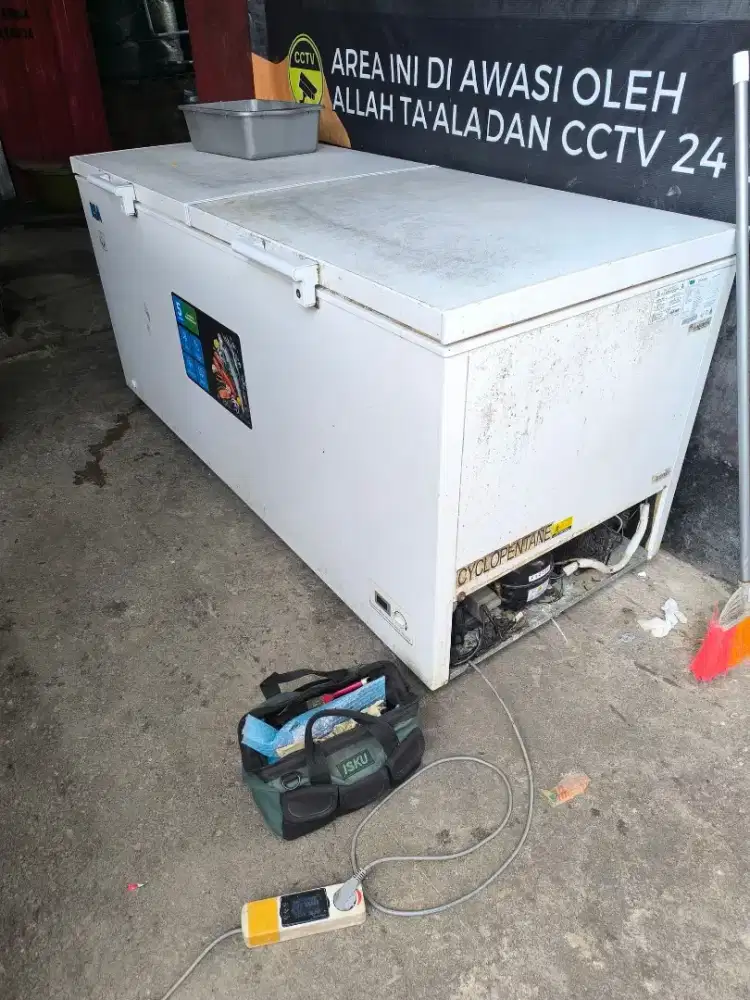 SERVIS KULKAS DAN FREZER
