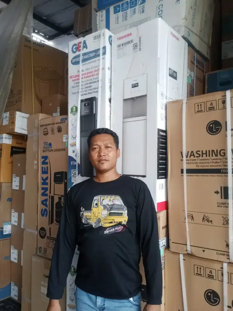 Ibu,bapak,teteh,AA ,, smua nya info loker nya dong