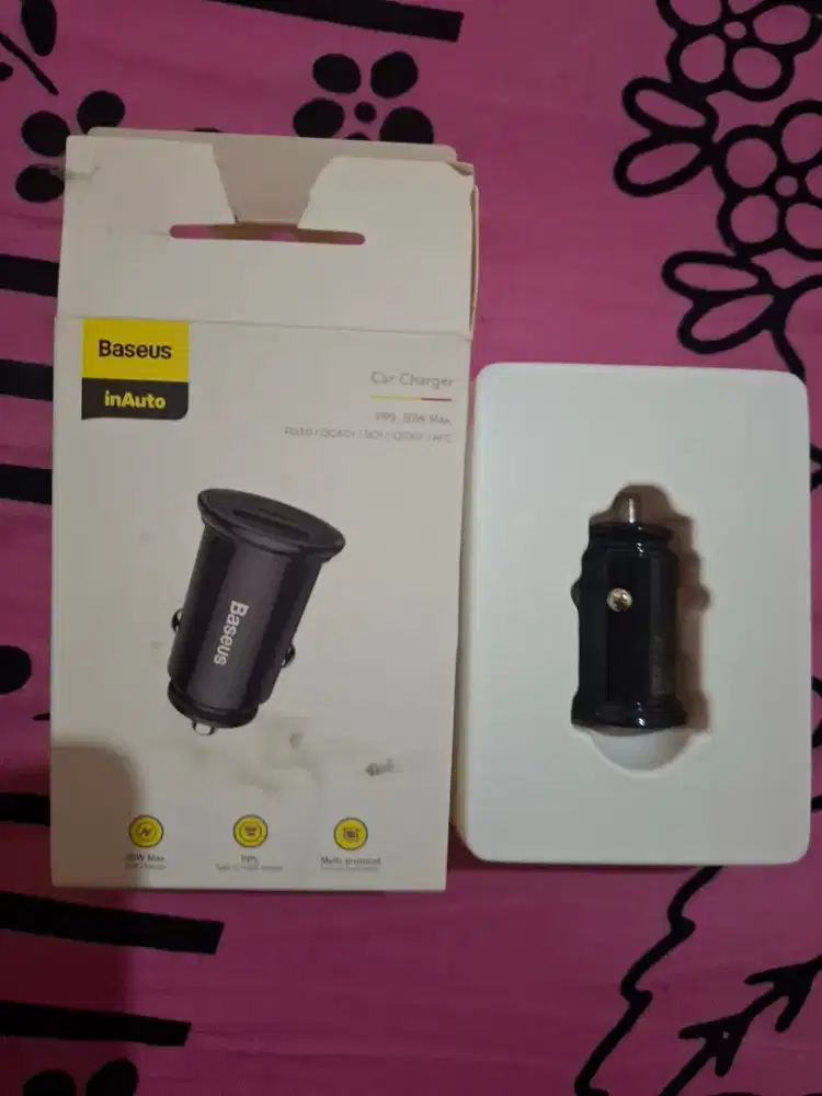 Charger mobil Baseus