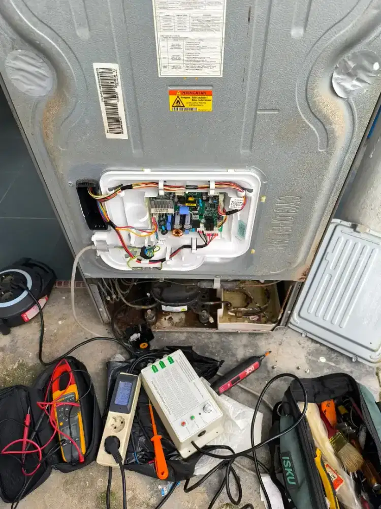 SERVICE KULKAS DAN FREZER