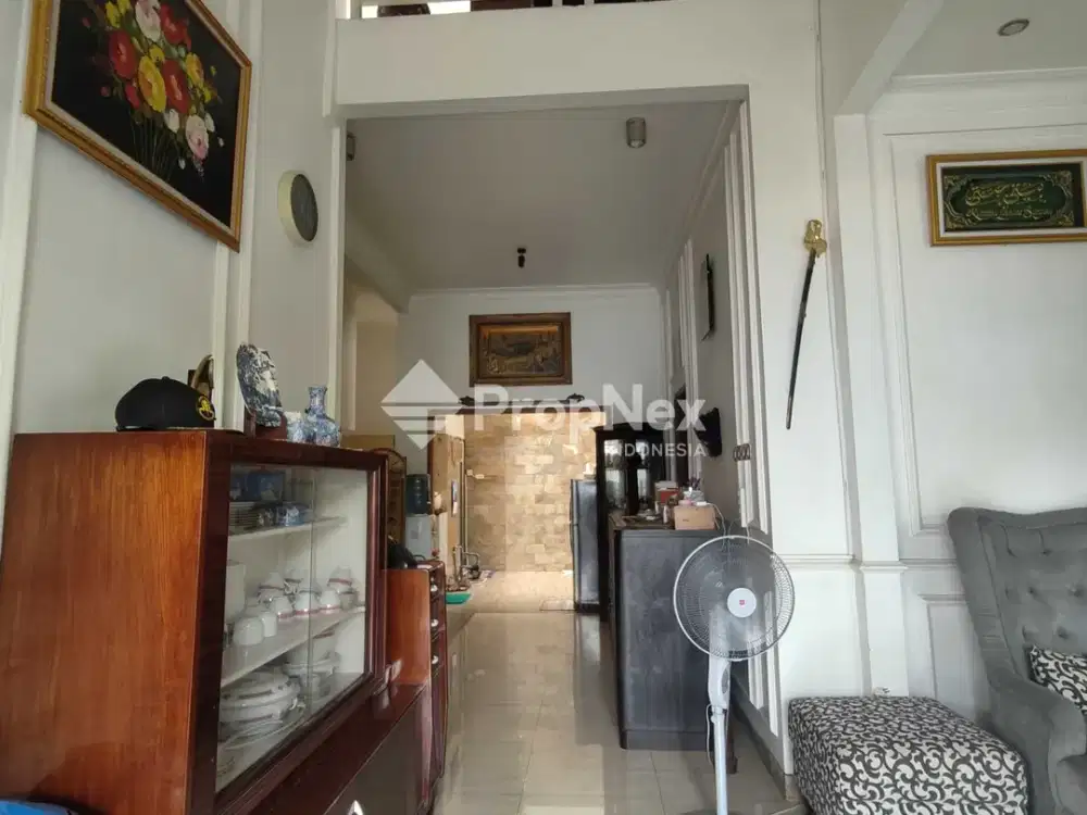 Butuh Cepat Laku Dijual rumah adem nyaman 2 lantai Puri Indah
