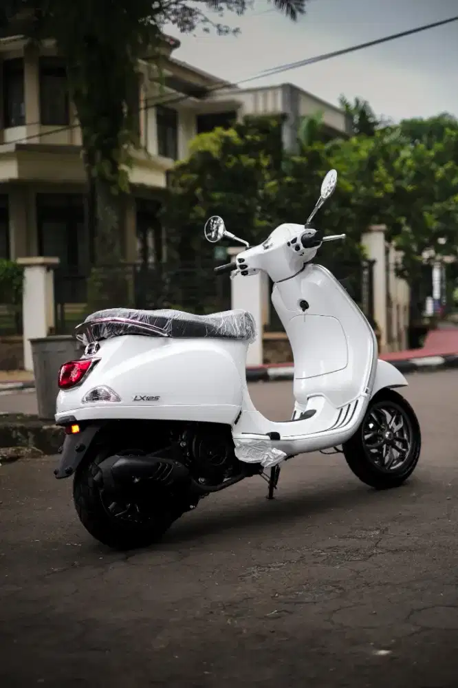 PIAGGIO VESPA MATIC LX 125 IGET FACELIFT 2024