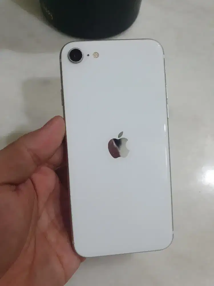 Iphone Se 2 128gb bh74% mulus ex resmi ibox