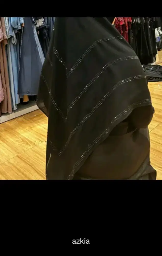 Azkia hijab segiempat