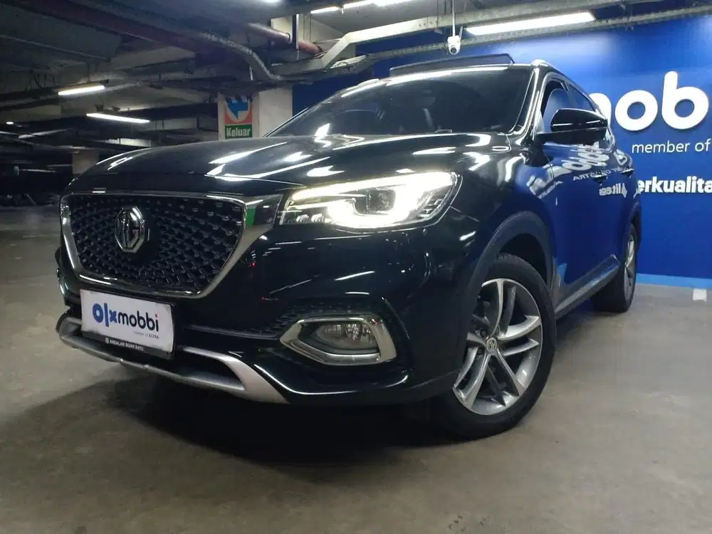 TDP 1 JUTA MG HS 1.5 I-Smart Bensin-AT 2021 Putih CHFEB