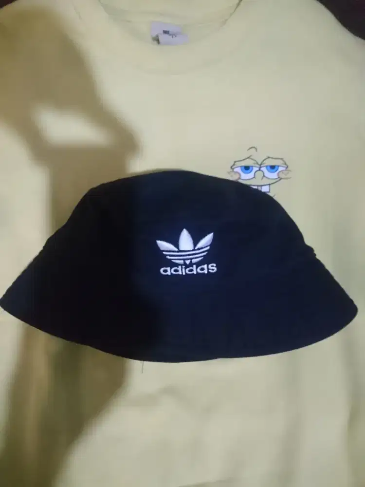 Topi Bucket Adidas
