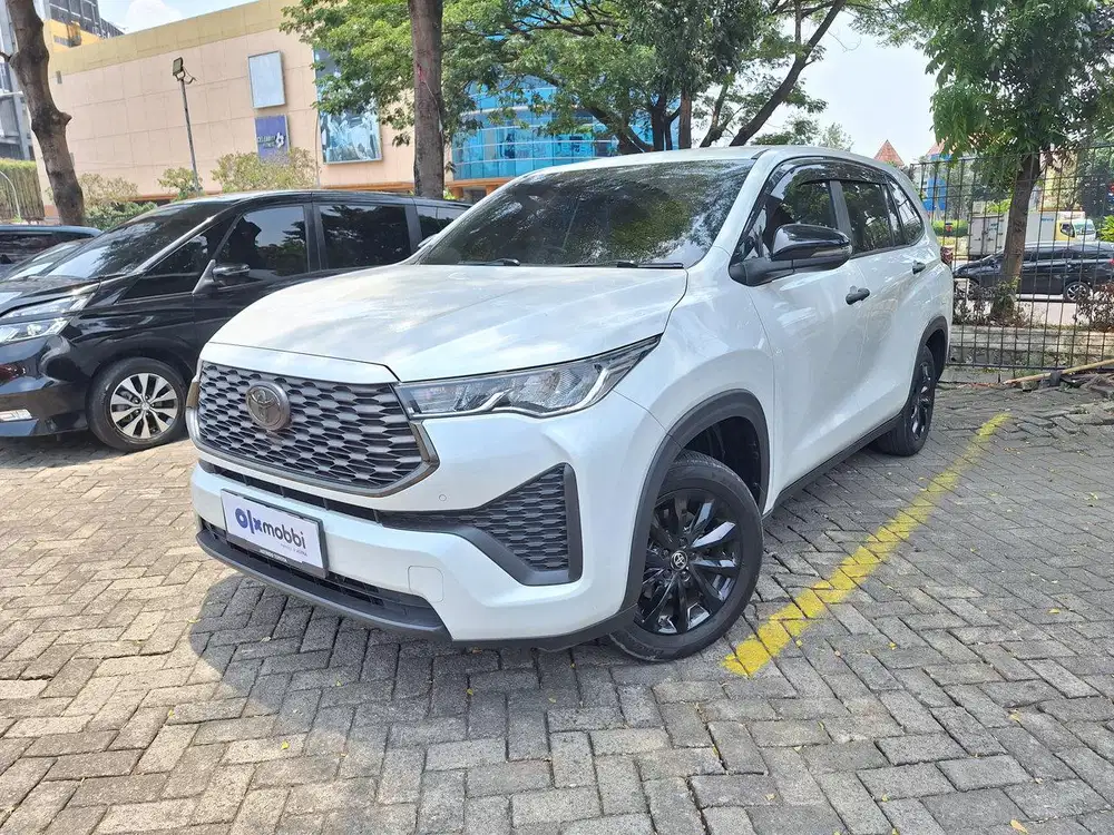 DP 1 JUTA Toyota Kijang Innova 2.0 Zenix V CVT AT 2022 Putih CVDKD