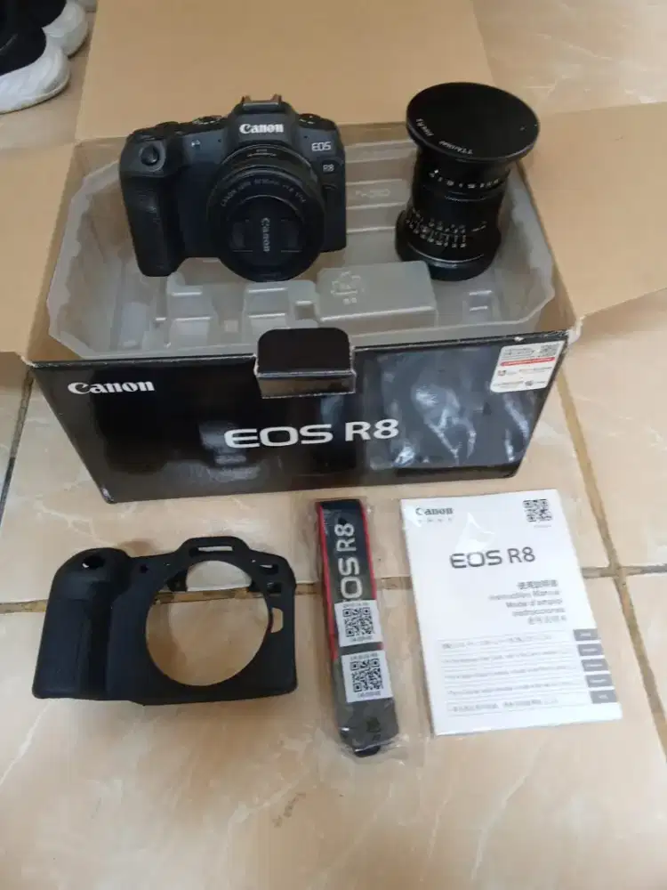 CANON EOS R8 DENGAN 2 LENSA MURAH