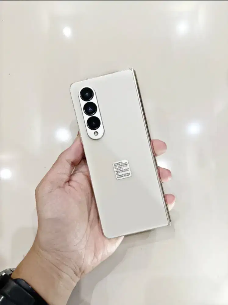 Samsung Galaxy Z Fold 4 Beige SEIN 12/256gb Fullset