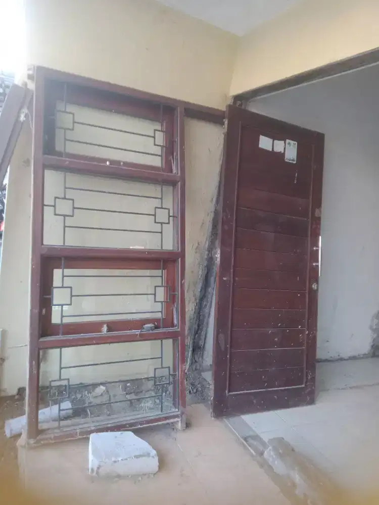 Dijual jendela pintu bekas