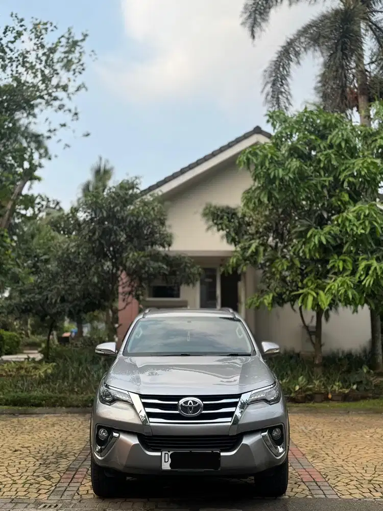 Fortuner VRZ 2016 2017 Diesel Automatic Silver bukan putih hitam D B