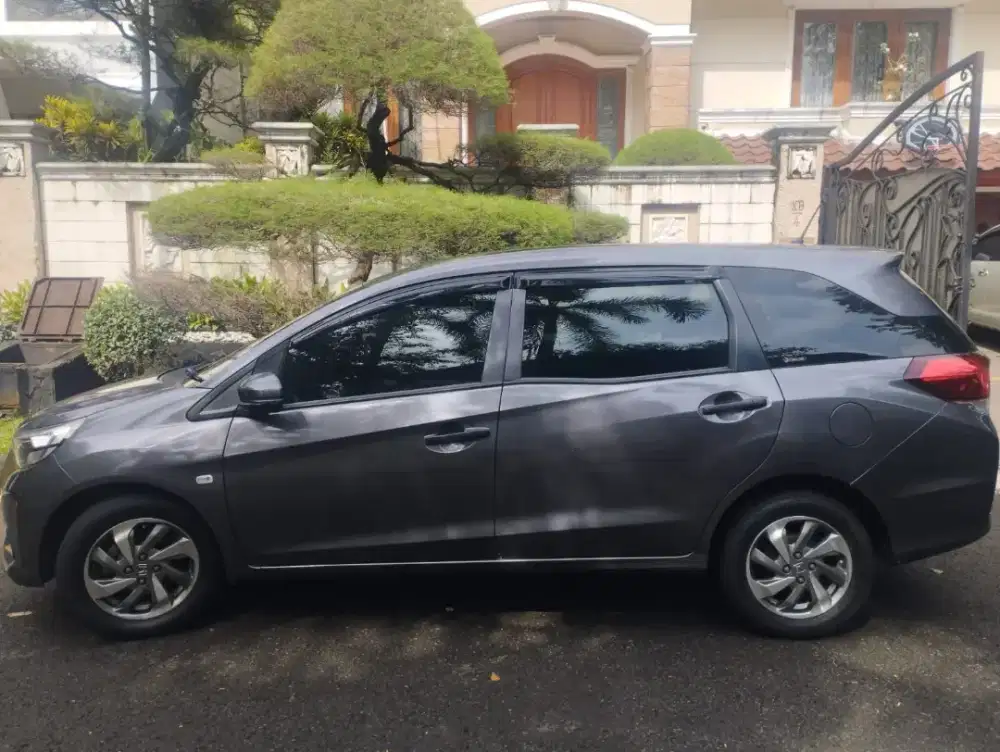 Dijual Cepat Mobil Honda Mobilio 1,5S 2017