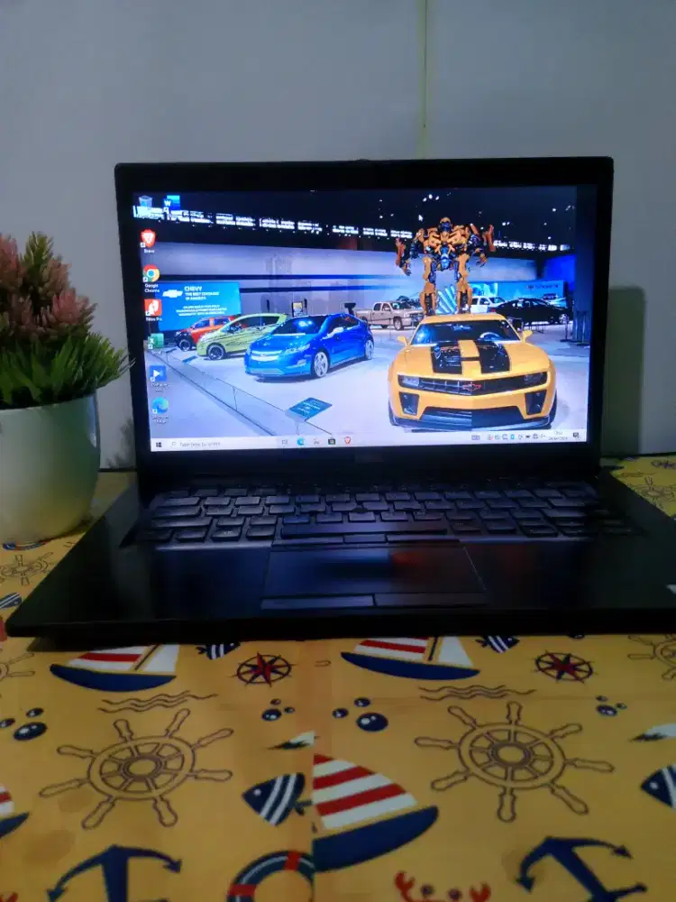 LAPTOP DELL LATITUDE 7480.Intel Core i7.RAM8GB/256GB NVme. Batrai Awet