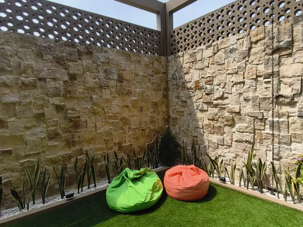 Dekat Kampus UGM. DiJual Rumah Jogja 2 Lantai Mewah  View Sawah ; Full Furnished