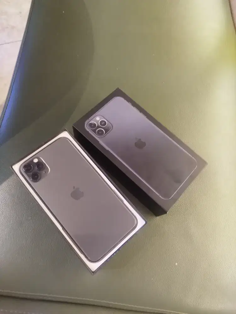 iPhone 11 pro max 512gb warna kalem