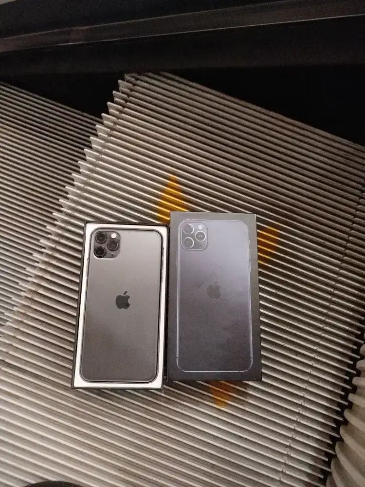 iPhone 11 pro max 512gb pencarian baru