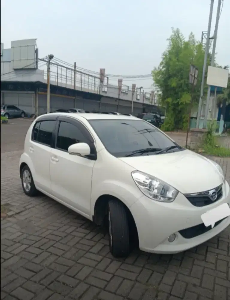 Daihatsu sirion th 2012