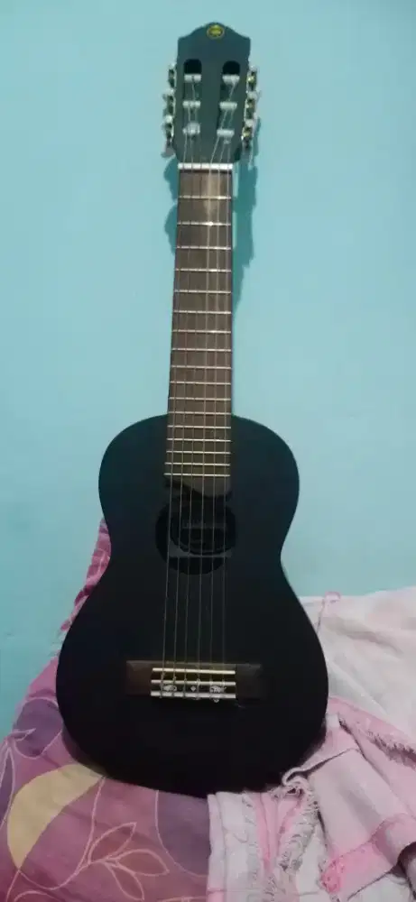 Gitar Kecil Guitalele